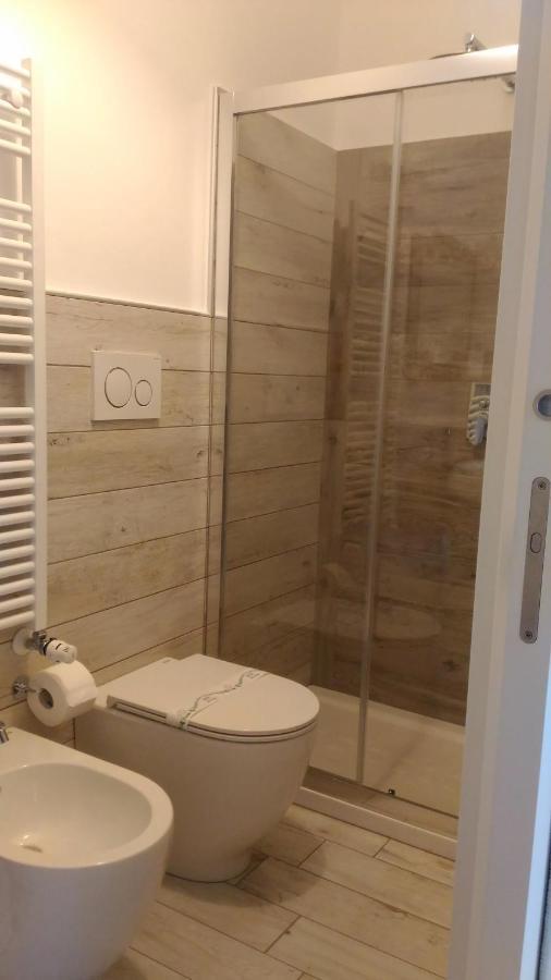Bernate Ticino La Terrazza Sul Naviglio B&B المظهر الخارجي الصورة