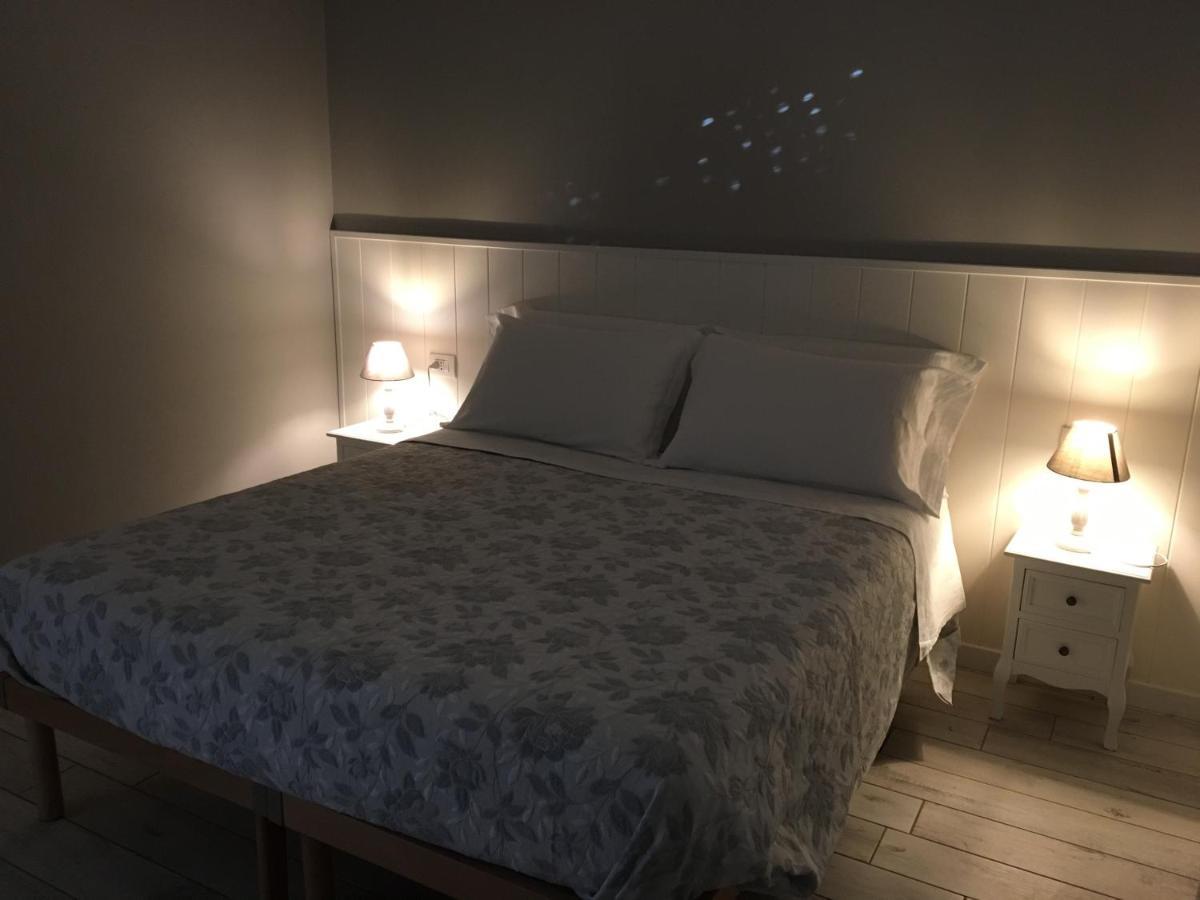 Bernate Ticino La Terrazza Sul Naviglio B&B المظهر الخارجي الصورة